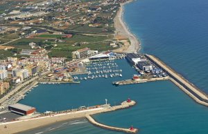 10 x 3.19 Metros Amarre Puerto Deportivo de Benicarlo En Venta