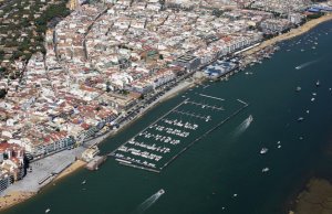 10 x 3.5 Metros Amarre Puerto Deportivo de Club Nautico Punta Umbria En Venta