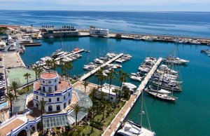 10 x 3.5 Metros Amarre Puerto Deportivo de Estepona En Venta