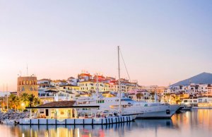 10 x 3.5 Metros Amarre Puerto Deportivo de Puerto Banus En Venta