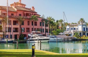 10 x 3.5 Metros Amarre Puerto Deportivo de Sotogrande En Venta