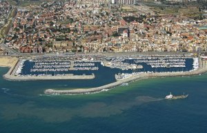 10 x 3.6 Metros Amarre Puerto Deportivo de Port Masnou En Venta