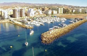 10 x 3 Metros Amarre Puerto Deportivo de CN Aguilas En Venta