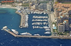 10 x 3.5 Metros Amarre Puerto Deportivo de Cap d'Ail En Venta