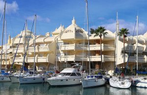 10 x 4 Metros Amarre Puerto Deportivo de Benalmadena En Venta