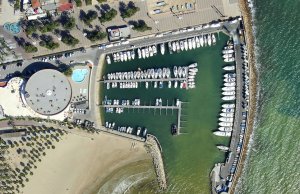 10 x 4 Metros Amarre Puerto Deportivo de Club Nàutic Salou En Venta