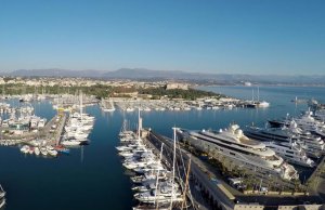 100 x 21 Metros Amarre Puerto Deportivo de Port Vauban En Venta