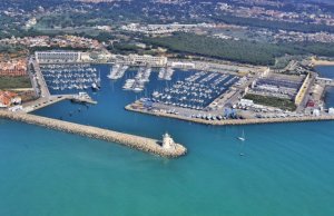 11 x 3.3 Metros Amarre Puerto Deportivo de Real Club Nautico del Santa María En Venta