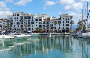 11 x 4 Metros Amarre Puerto Deportivo de Puerto de la Duquesa En Venta