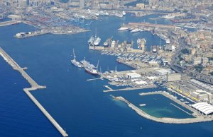 12 x 4.5 Metros Amarre Puerto Deportivo de Genova En Venta