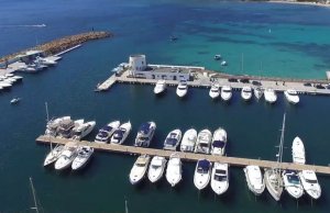 12 x 4.8 Metros Amarre Puerto Deportivo de Santa Eulalia En Alquiler