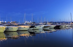 142.99 x 25 Metros Amarre Puerto Deportivo de Port Vauban En Venta