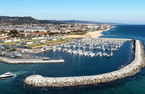 20 x 6 Metros Amarre Puerto Deportivo de Premia de Mar En Venta