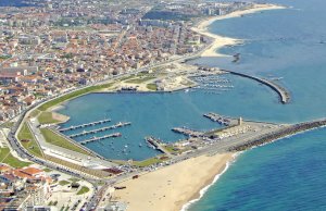 16 x 6 Metros Amarre Puerto Deportivo de Póvoa de Varzim En Venta