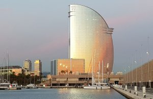 18 X 5.5 Metros Amarre Puerto Deportivo de Vela Barcelona En Venta