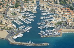 20 x 6 Metros Amarre Puerto Deportivo de Port De Frejus En Venta