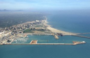 10 x 3.75 Metros Amarre Puerto Deportivo de Burriananova En Venta