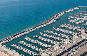 24 x 7 Metros Amarre Puerto Deportivo de Port Ginesta En Venta x 2 amarres perfecto para catamarán!