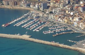 10 x 3.5 Metros Amarre Puerto Deportivo de Ampolla En Venta