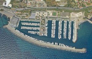 10.8 x 3.8 Metros Amarre Puerto Deportivo de Degli Aregai