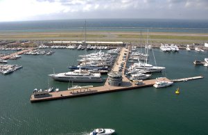 60 x 11 Metros Amarre Puerto Deportivo de Genova En Venta