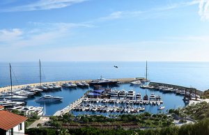 45 x 11.70 Metros Amarre Puerto Deportivo de Cala del Forte Monoco En Venta