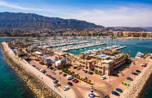 6 x 2.6 Metros Amarre Puerto Deportivo de de Denia En Venta