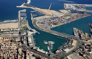 9 x 3.5 Metros Amarre Puerto Deportivo de La Marina de Valencia - Americas Cup Experience En Venta